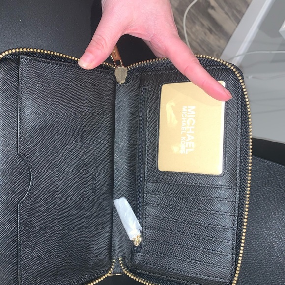 Authentic Michael kors studded matching set - Picture 3 of 5